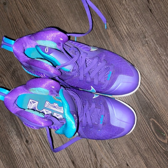 Nike Lebron 9 summit lake hornets - Picture 2 of 5